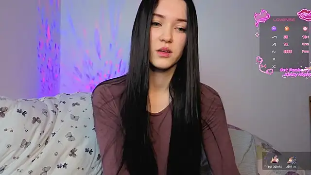 Veliora online show from 12/15/25, 05:41