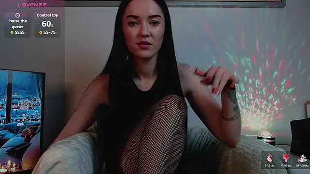 Veliora online show from 11/10/25, 08:03