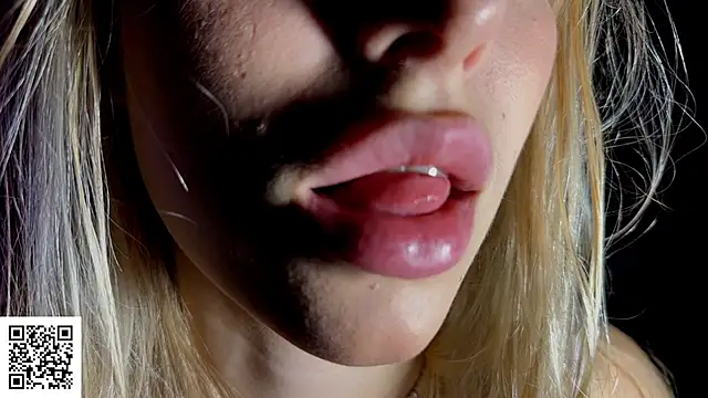 ElysiaXo online show from 11/27/25, 03:29