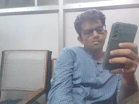 Snapshot of GOJO_1 chatting on 09/19/25, 04:33 GOJO 1 online show from 09/19/25, 04:33