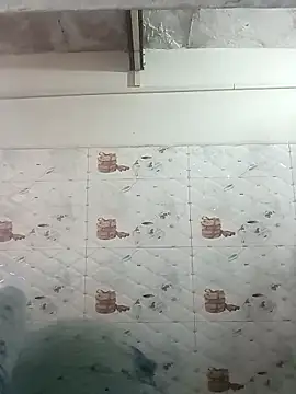 Snapshot of Rakhi_sawant143 chatting on 01/12/26, 02:29 Rakhi sawant143 online show from 01/12/26, 02:29