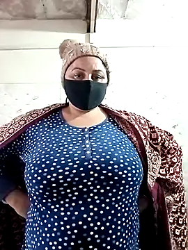 Snapshot of Rakhi_sawant143 chatting on 12/21/25, 03:08 Rakhi sawant143 online show from 12/21/25, 03:08