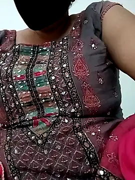 Snapshot of Rakhi_sawant143 chatting on 09/27/25, 07:25 Rakhi sawant143 online show from 09/27/25, 07:25