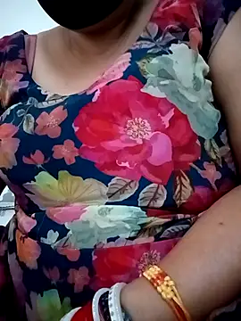 Snapshot of Rakhi_sawant143 chatting on 09/26/25, 09:49 Rakhi sawant143 online show from 09/26/25, 09:49