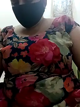 Snapshot of Rakhi_sawant143 chatting on 10/28/25, 02:23 Rakhi sawant143 online show from 10/28/25, 02:23