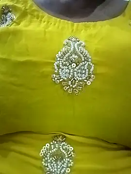 Snapshot of Rakhi_sawant143 chatting on 09/28/25, 02:57 Rakhi sawant143 online show from 09/28/25, 02:57