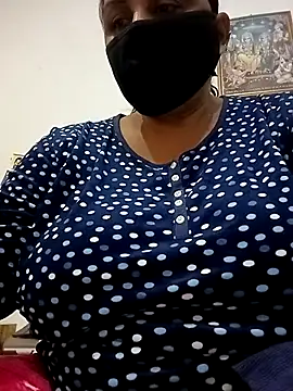 Rakhi sawant143 online show from 11/15/25, 02:37