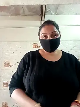 Rakhi sawant143 online show from 11/22/25, 02:43