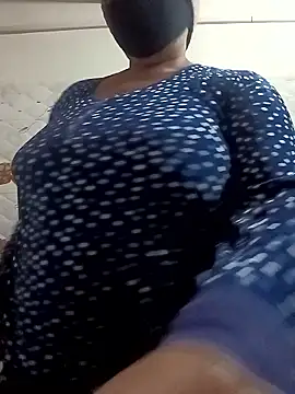 Snapshot of Rakhi_sawant143 chatting on 01/15/26, 02:48 Rakhi sawant143 online show from 01/15/26, 02:48