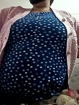 Snapshot of Rakhi_sawant143 chatting on 01/16/26, 02:26 Rakhi sawant143 online show from 01/16/26, 02:26