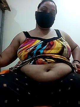 Rakhi sawant143 online show from 04/24/26, 02:02