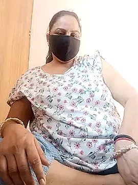 Rakhi sawant143 online show from 06/17/26, 01:16