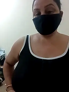 Rakhi sawant143 online show from 04/22/26, 01:23
