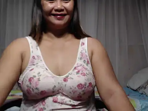 FelisitaG online show from 04/17/26, 10:56