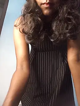 venuki ihalagamage online show from 04/19/26, 05:25