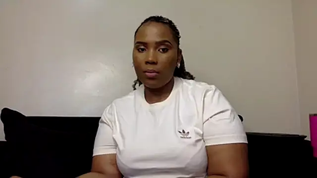 Snapshot of Judylicius chatting on 10/25/25, 01:56 Judylicius online show from 10/25/25, 01:56