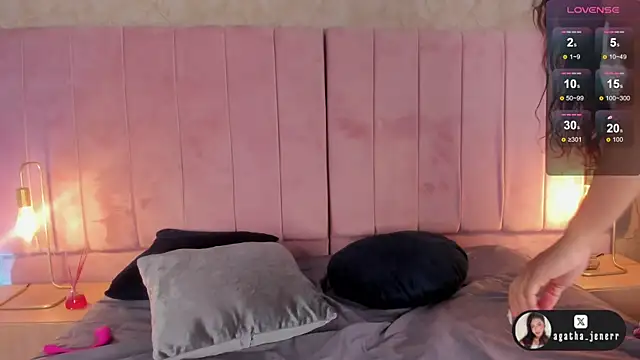 agatha jener online show from 09/10/25, 11:53