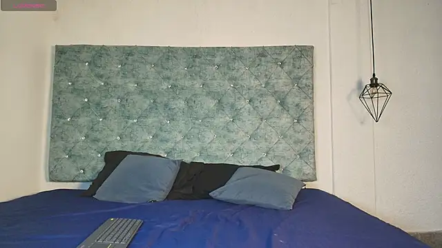 novaa snow online show from 09/24/25, 07:20