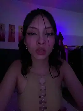 Mia Clay1 online show from 05/21/26, 05:27