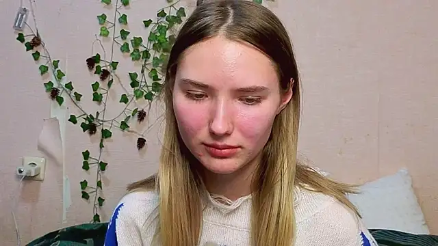  kikiclark   online show from 02/22/26, 07:15