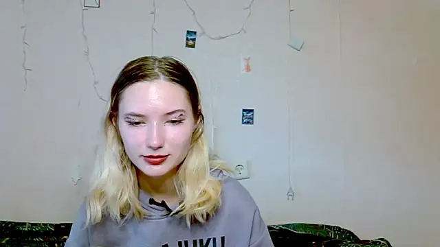  kikiclark   online show from 09/26/25, 08:32