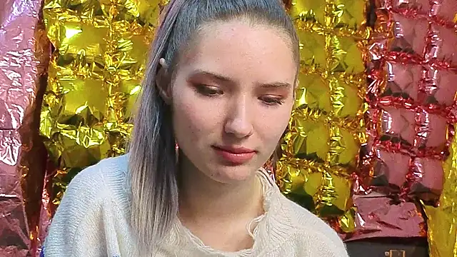  kikiclark   online show from 04/16/26, 09:39