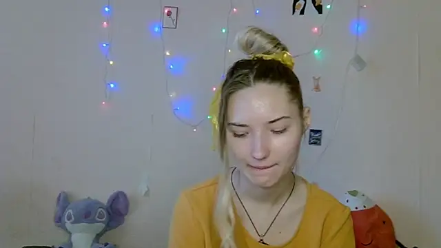  kikiclark   online show from 09/10/25, 07:29