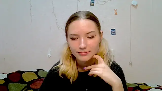  kikiclark   online show from 09/27/25, 08:48