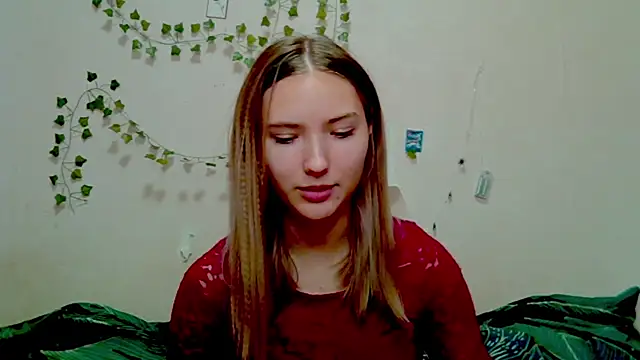  kikiclark   online show from 11/20/25, 05:13