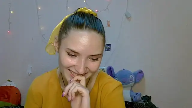  kikiclark   online show from 09/10/25, 07:35