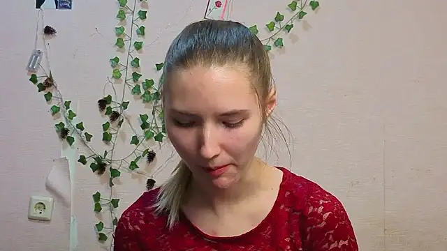  kikiclark   online show from 02/28/26, 08:52