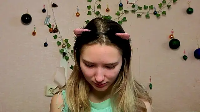  kikiclark   online show from 02/14/26, 09:20