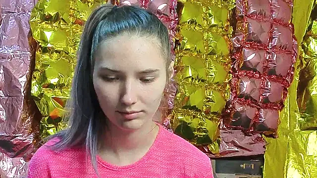  kikiclark   online show from 04/11/26, 08:12