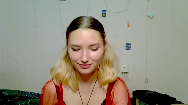  kikiclark   online show from 09/26/25, 08:38