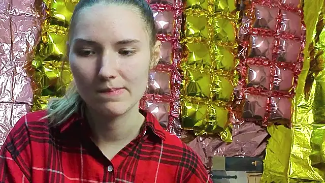  kikiclark   online show from 03/13/26, 08:58