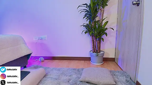 Snapshot of samucamx_ chatting on 09/25/25, 03:01 samucamx  online show from 09/25/25, 03:01