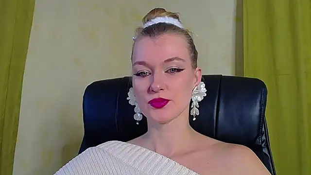 MysticVenus  online show from 12/20/25, 09:23