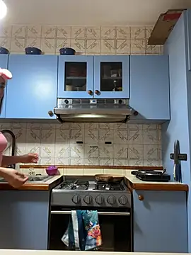 hottiee melannie online show from 04/04/26, 05:52