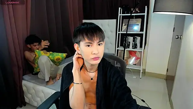 Snapshot of xxxhugecocktwinkxxx chatting on 10/08/25, 05:24 xxxhugecocktwinkxxx online show from 10/08/25, 05:24
