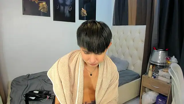 xxxhugecocktwinkxxx online show from 12/20/25, 06:44