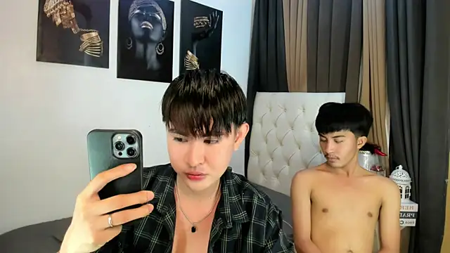 xxxhugecocktwinkxxx online show from 11/20/25, 05:57