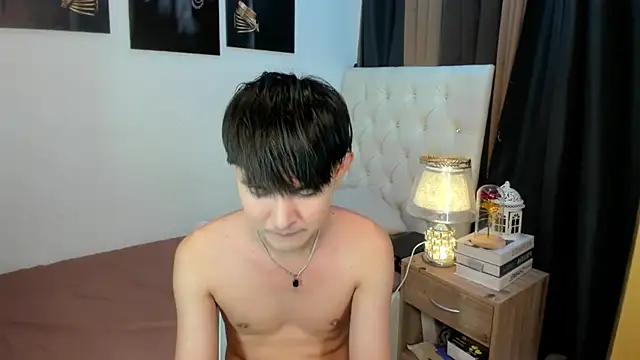 xxxhugecocktwinkxxx online show from 11/30/25, 05:47