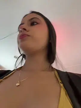 Juanita-Diaz online show from 05/10/26, 08:33