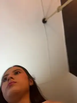 Juanita-Diaz online show from 04/05/26, 08:37