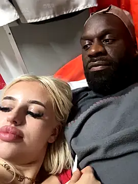 Steffi Snowbunny online show from 09/23/25, 09:11