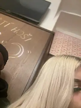 Steffi Snowbunny online show from 02/02/26, 09:03