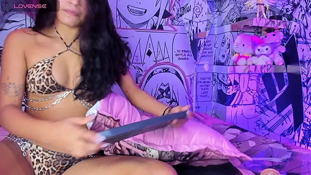 Snapshot of Megan_cute4u chatting on 02/07/26, 02:41 Megan cute4u online show from 02/07/26, 02:41