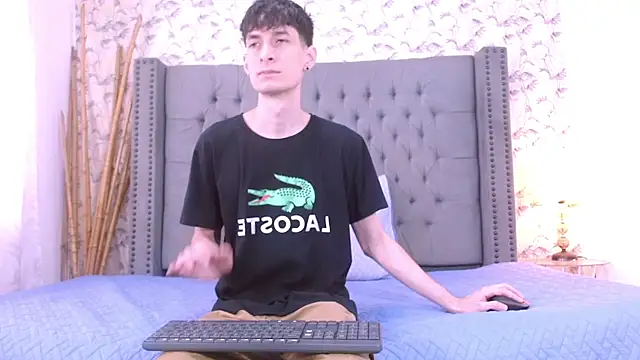 Luke Carter online show from 11/08/25, 01:03