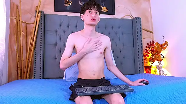 Snapshot of Luke_Carter chatting on 02/18/26, 01:29 Luke Carter online show from 02/18/26, 01:29