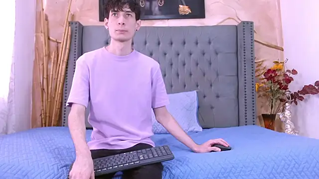 Luke Carter online show from 12/03/25, 01:10